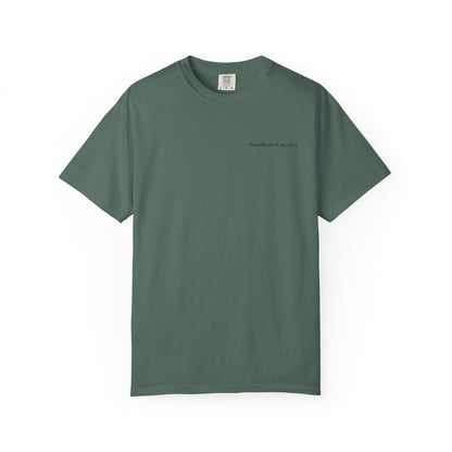 Southern Country Deer Hunting Buck T-Shirt | Vintage Whitetail Antlers & Camo Tee